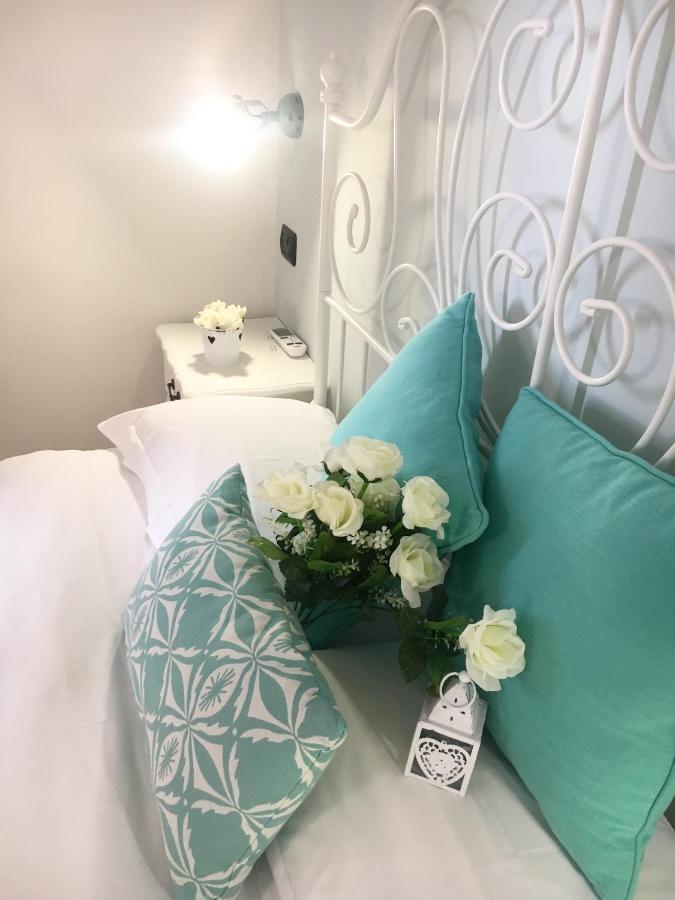 Ai Raggi Di Sole Bed & Breakfast Lecce Dış mekan fotoğraf