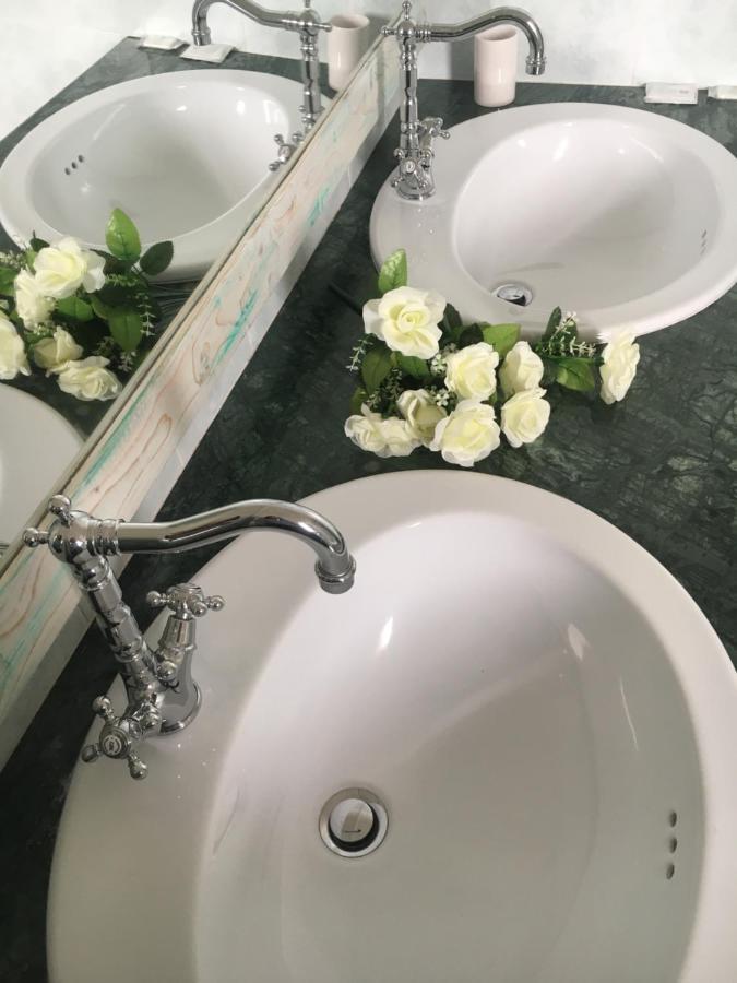 Ai Raggi Di Sole Bed & Breakfast Lecce Dış mekan fotoğraf