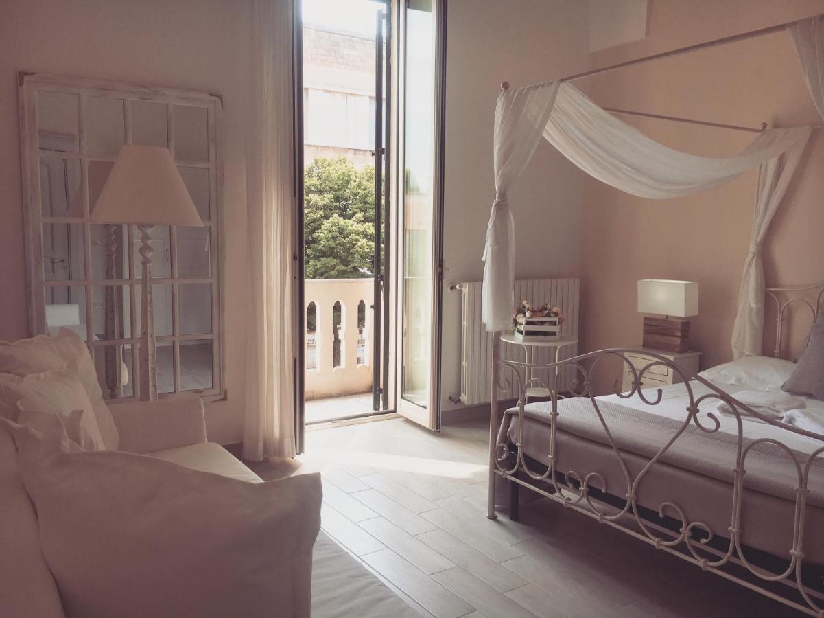Ai Raggi Di Sole Bed & Breakfast Lecce Dış mekan fotoğraf