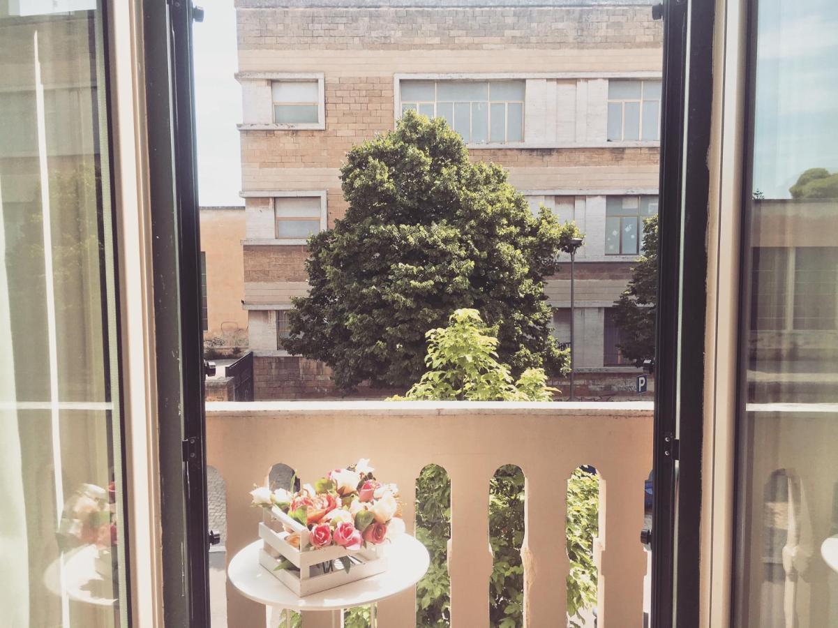 Ai Raggi Di Sole Bed & Breakfast Lecce Dış mekan fotoğraf