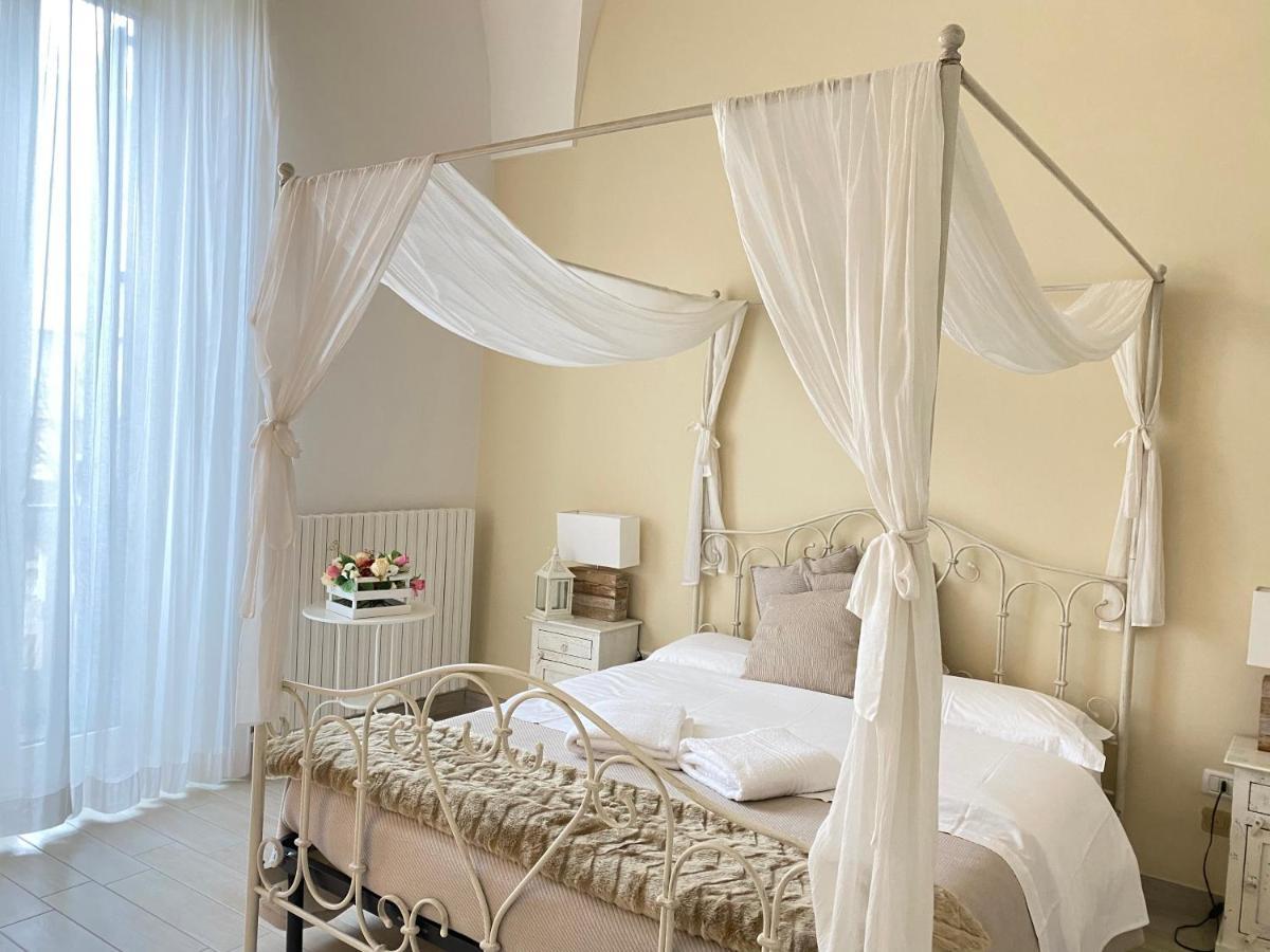 Ai Raggi Di Sole Bed & Breakfast Lecce Dış mekan fotoğraf