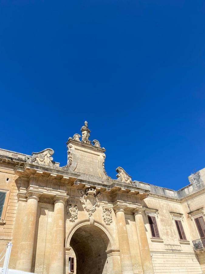 Ai Raggi Di Sole Bed & Breakfast Lecce Dış mekan fotoğraf